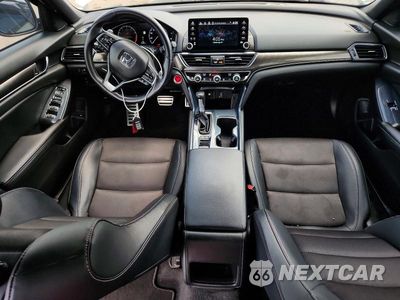 Zdjęcie 8 z 12 samochodu: 2018 HONDA ACCORD SPORT VIN:1HGCV1F33JA137209 - miniatura