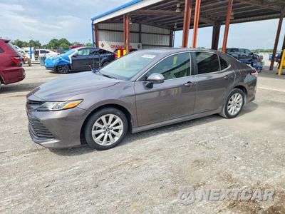 2018 TOYOTA CAMRY LE 4T1B11HK5JU049671 - główne zdjęcie licytacji z USA - miniatura