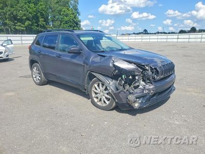 Czwarte zdjęcie samochodu z boku: 2018 JEEP CHEROKEE LATITUDE VIN:1C4PJLCX9JD588397 - miniatura