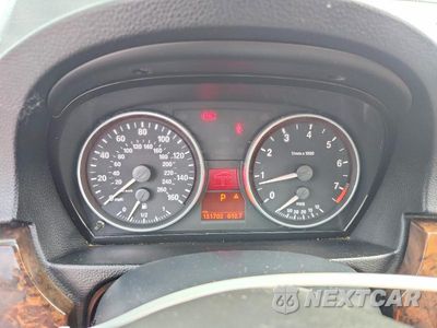 Zdjęcie 9 z 12 samochodu: 2007 BMW 328 XI VIN:WBAVC93517K034064 - miniatura