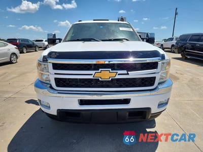 Piąte zdjęcie samochodu w środku: 2011 CHEVROLET SILVERADO K3500 LTZ VIN:1GC4K1C80BF156591 - miniatura