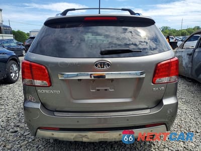 Zdjęcie 6 z 13 samochodu: 2013 KIA SORENTO SX VIN:5XYKWDA2XDG405569 - miniatura