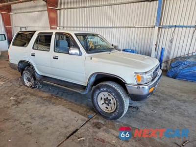 Czwarte zdjęcie samochodu z boku: 1995 TOYOTA 4RUNNER SR5 V6 VIN:JT3VN39W8S0172378 - miniatura