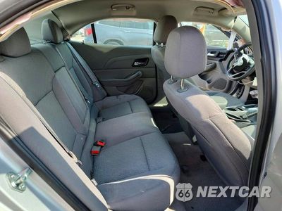 Zdjęcie 10 z 12 samochodu: 2015 CHEVROLET MALIBU LS VIN:1G11A5SL0FF107148 - miniatura