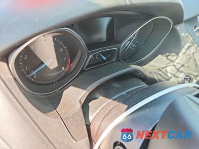 Zdjęcie 9 z 12 samochodu: 2013 FORD FOCUS TITANIUM VIN:1FADP3J25DL263593 - miniatura