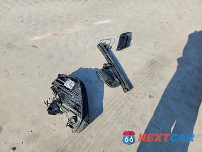 Zdjęcie 13 z 14 samochodu: 2025 MERCEDES-BENZ GLE 450E 4MATIC VIN:4JGFB4GB1SB383968 - miniatura