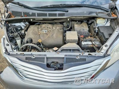 Zdjęcie 11 z 12 samochodu: 2017 TOYOTA SIENNA LE VIN:5TDKZ3DC3HS806122 - miniatura