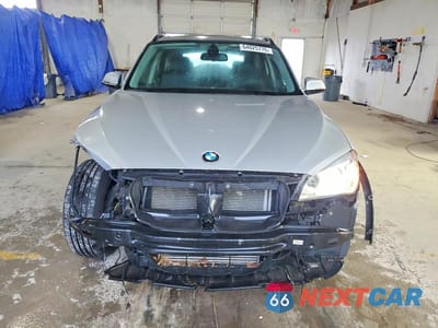 Piąte zdjęcie samochodu w środku: 2015 BMW X1 XDRIVE28I VIN:WBAVL1C52FVY35066 - miniatura