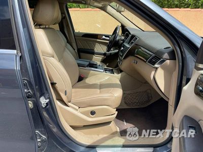 Piąte zdjęcie samochodu w środku: 2015 MERCEDES-BENZ GL 450 4MATIC VIN:4JGDF6EE5FA598124 - miniatura