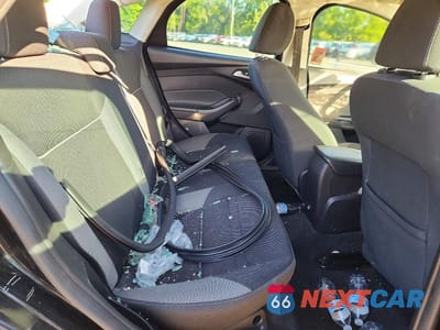 Zdjęcie 10 z 12 samochodu: 2014 FORD FOCUS SE VIN:1FADP3F24EL460040 - miniatura