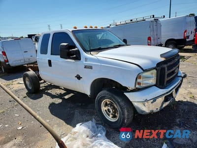 Czwarte zdjęcie samochodu z boku: 2000 FORD F250 SUPER DUTY VIN:1FTNX21F0YEB87772 - miniatura