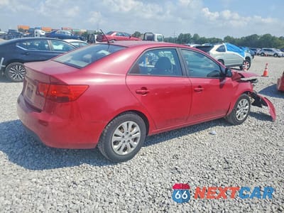 Trzecie zdjęcie samochodu z tyłu: 2013 KIA FORTE EX VIN:KNAFU4A2XD5711345 - miniatura
