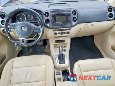 Zdjęcie 8 z 13 samochodu: 2013 VOLKSWAGEN TIGUAN S VIN:WVGBV3AXXDW561117 - miniatura
