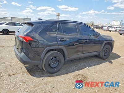 Trzecie zdjęcie samochodu z tyłu: 2019 TOYOTA RAV4 LE VIN:2T3F1RFV9KW070223 - miniatura