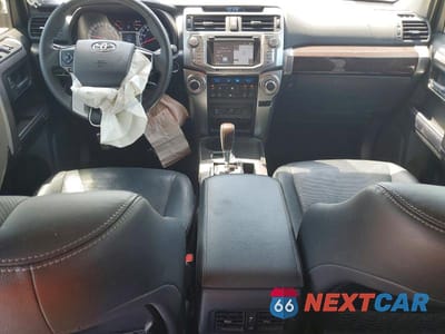 Zdjęcie 8 z 12 samochodu: 2019 TOYOTA 4RUNNER LIMITED VIN:JTEZU5JR8K5191836 - miniatura