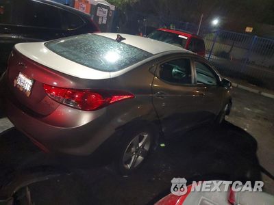 Trzecie zdjęcie samochodu z tyłu: 2013 HYUNDAI ELANTRA GLS VIN:5NPDH4AE1DH320755 - miniatura