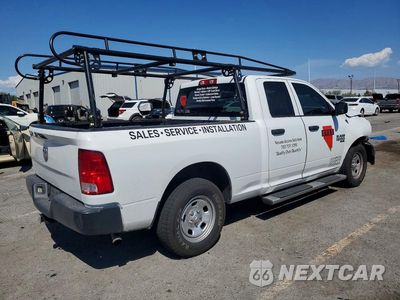 Trzecie zdjęcie samochodu z tyłu: 2019 RAM 1500 CLASSIC TRADESMAN VIN:1C6RR6FG4KS620076 - miniatura