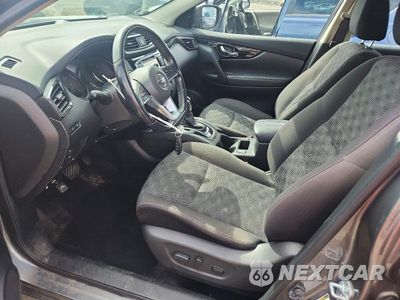 Zdjęcie 7 z 13 samochodu: 2017 NISSAN ROGUE SPORT SV VIN:JN1BJ1CR8HW106892 - miniatura