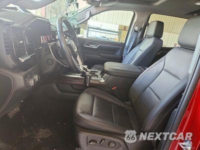 Zdjęcie 7 z 12 samochodu: 2025 GMC SIERRA K1500 SLT VIN:3GTUUDED6SG127231 - miniatura