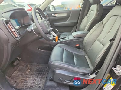 Zdjęcie 7 z 11 samochodu: 2024 VOLVO XC40 CORE VIN:YV4L12UK7R2324935 - miniatura
