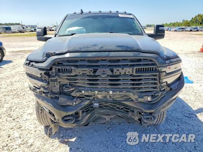 Piąte zdjęcie samochodu w środku: 2025 RAM 2500 TRADESMAN VIN:3C63R5CL6SG579765 - miniatura
