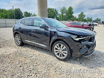 Czwarte zdjęcie samochodu z boku: 2023 BUICK ENVISION AVENIR VIN:LRBFZSR48PD228475 - miniatura