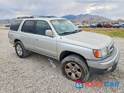Czwarte zdjęcie samochodu z boku: 1999 TOYOTA 4RUNNER SR5 VIN:JT3GN86R6X0116757 - miniatura