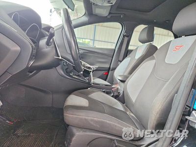 Zdjęcie 7 z 12 samochodu: 2016 FORD FOCUS ST VIN:1FADP3L94GL244063 - miniatura