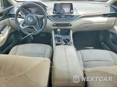 Zdjęcie 8 z 13 samochodu: 2019 NISSAN ALTIMA S VIN:1N4BL4BV8KN317715 - miniatura