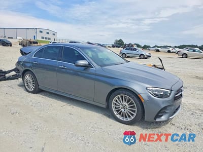 Czwarte zdjęcie samochodu z boku: 2021 MERCEDES-BENZ E 450 4MATIC VIN:W1KZF5KB0MA999405 - miniatura
