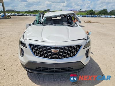 Piąte zdjęcie samochodu w środku: 2022 CADILLAC XT4 LUXURY VIN:1GYAZAR43NF168736 - miniatura