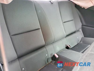 Zdjęcie 10 z 12 samochodu: 2014 CHEVROLET CAMARO LT VIN:2G1FB1E38E9193324 - miniatura