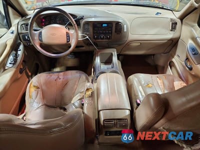 Zdjęcie 8 z 13 samochodu: 1998 FORD EXPEDITION VIN:1FMPU18L3WLC38385 - miniatura