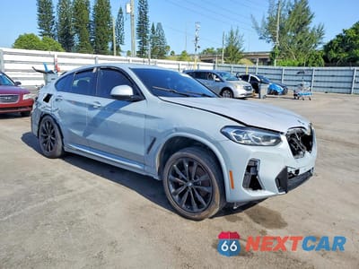 Czwarte zdjęcie samochodu z boku: 2024 BMW X4 XDRIVE30I VIN:5UX33DT01R9X29946 - miniatura