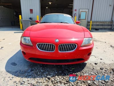 Piąte zdjęcie samochodu w środku: 2003 BMW Z4 3.0 VIN:4USBT53413LT24552 - miniatura