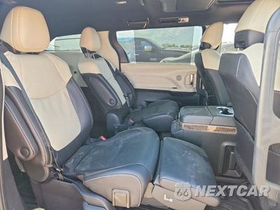 Zdjęcie 11 z 14 samochodu: 2025 TOYOTA SIENNA PLATINUM 7-PASSENGER VIN:5TDESKFC6SS205352 - miniatura