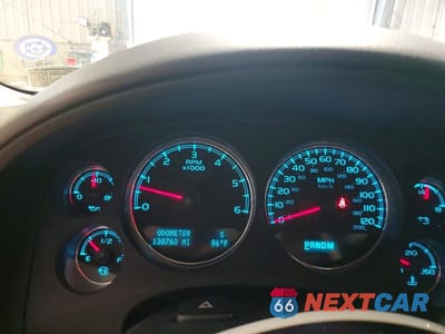 Zdjęcie 9 z 13 samochodu: 2013 GMC YUKON SLT VIN:1GKS2CE05DR271073 - miniatura