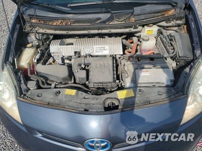 Zdjęcie 11 z 12 samochodu: 2012 TOYOTA PRIUS TWO VIN:JTDKN3DU9C1551177 - miniatura
