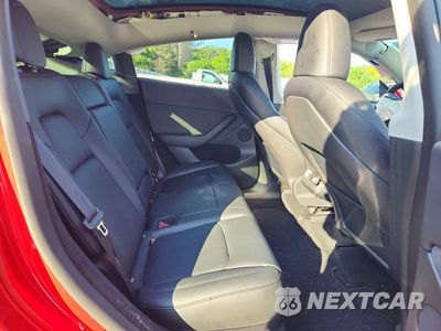 Zdjęcie 10 z 12 samochodu: 2022 TESLA MODEL Y VIN:7SAYGDEE2NA021967 - miniatura