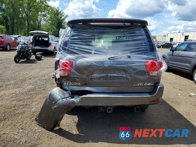 Zdjęcie 6 z 13 samochodu: 2006 TOYOTA SEQUOIA LIMITED VIN:5TDBT48A96S272668 - miniatura