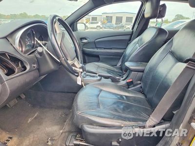 Zdjęcie 7 z 13 samochodu: 2012 CHRYSLER 200 LIMITED VIN:1C3CCBCG7CN242210 - miniatura