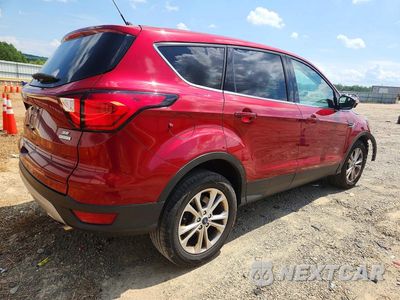 Trzecie zdjęcie samochodu z tyłu: 2019 FORD ESCAPE SE VIN:1FMCU0GD3KUA61697 - miniatura