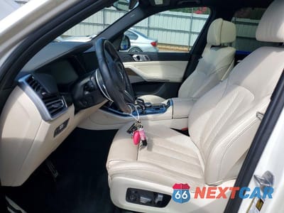 Zdjęcie 7 z 14 samochodu: 2020 BMW X5 XDRIVE40I VIN:5UXCR6C03L9C49959 - miniatura