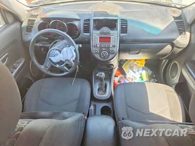 Zdjęcie 8 z 12 samochodu: 2011 KIA SOUL + VIN:KNDJT2A20B7271366 - miniatura