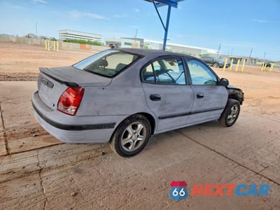 Trzecie zdjęcie samochodu z tyłu: 2005 HYUNDAI ELANTRA GLS VIN:KMHDN46D85U990881 - miniatura