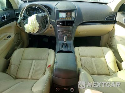 Zdjęcie 8 z 13 samochodu: 2016 LINCOLN MKT VIN:2LMHJ5FKXGBL01261 - miniatura