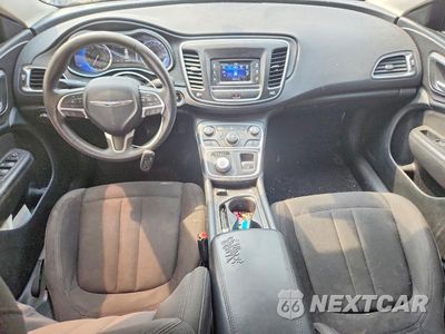 Zdjęcie 8 z 12 samochodu: 2015 CHRYSLER 200 LIMITED VIN:1C3CCCAB3FN705915 - miniatura