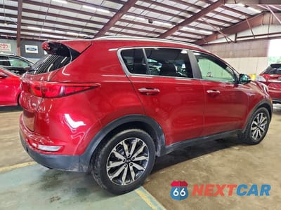 Trzecie zdjęcie samochodu z tyłu: 2017 KIA SPORTAGE EX VIN:KNDPNCAC0H7057120 - miniatura