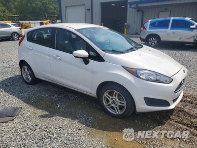 Czwarte zdjęcie samochodu z boku: 2018 FORD FIESTA SE VIN:3FADP4EJ1JM112588 - miniatura