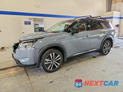 2025 NISSAN PATHFINDER PLATINUM 5N1DR3DK2SC248283 - główne zdjęcie licytacji z USA - miniatura